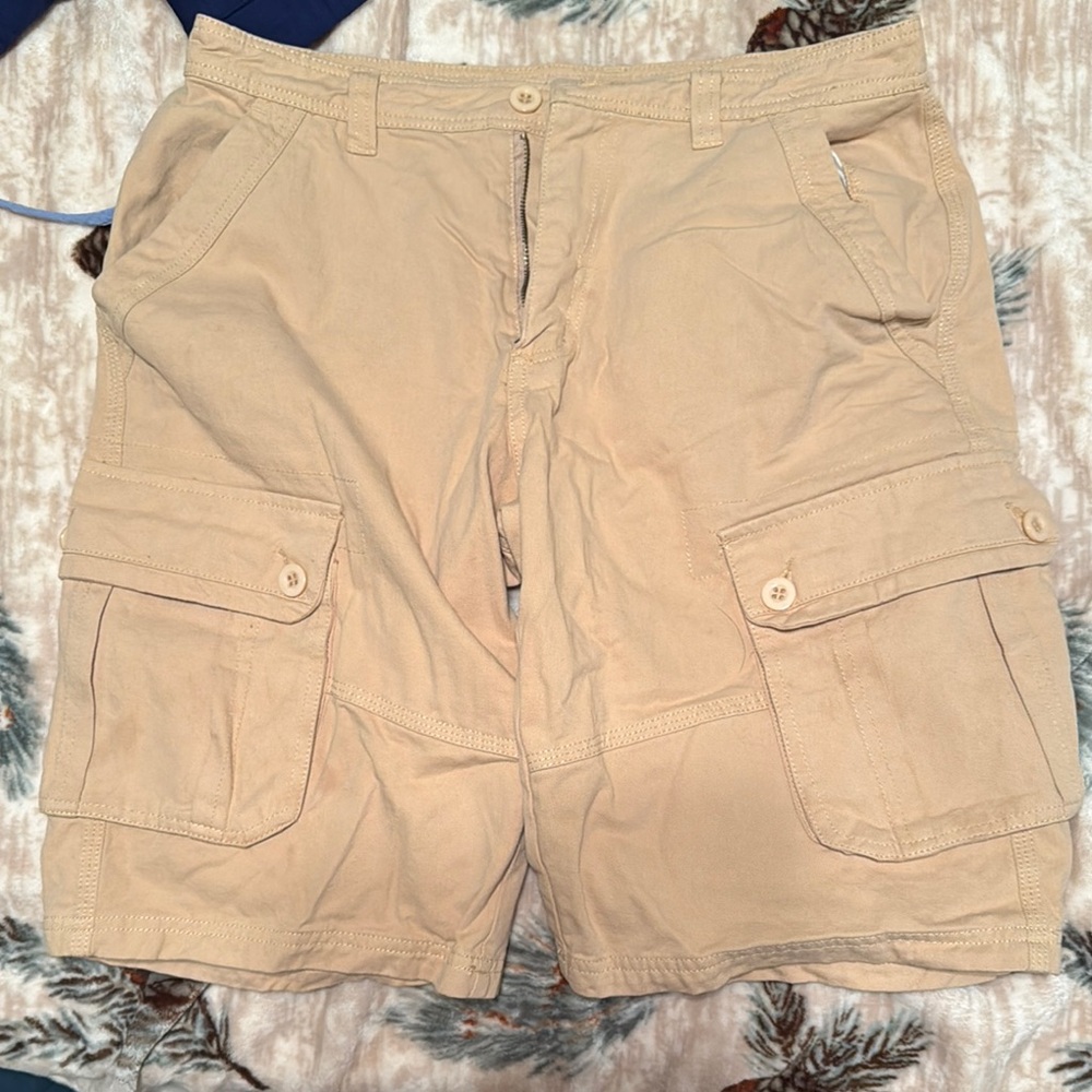 Men's Tan Cargo Shorts